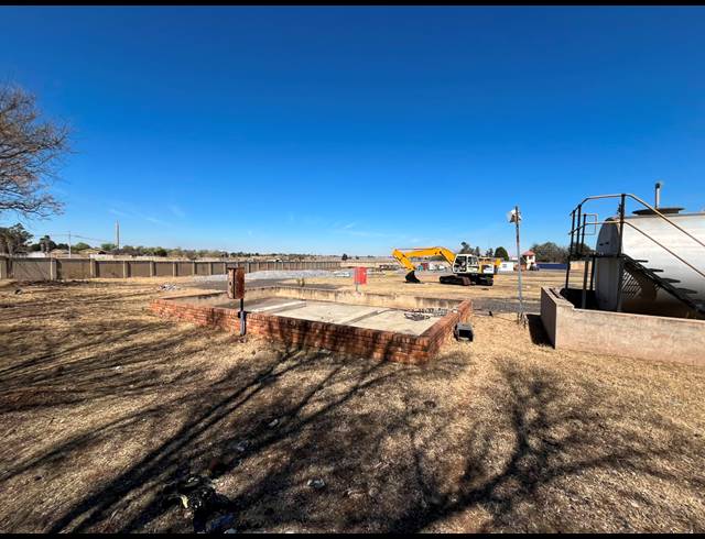 1,000M² WAREHOUSE FOR SALE IN WITPOORT ESTATES